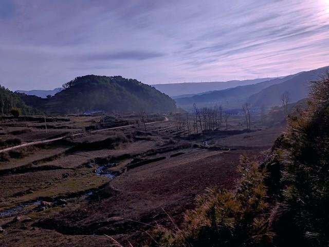 无二的旅行体验等你来发现冰球突破探秘凉山:独一(图2) 无二的旅行体验等你来发现冰球突破探秘凉山:独一(图2)